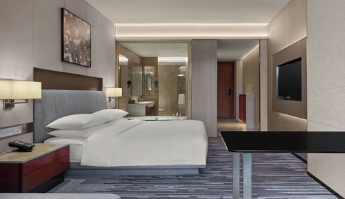 Habitación Deluxe, 1 cama de matrimonio, no fumadores, vistas a la montaña