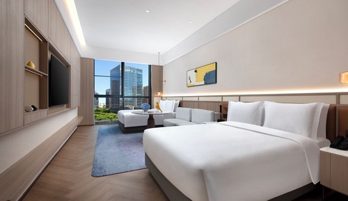2 Queen Suite
