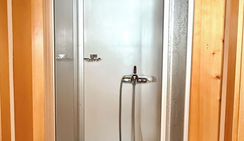 Habitación familiar, baño privado, vistas a la montaña