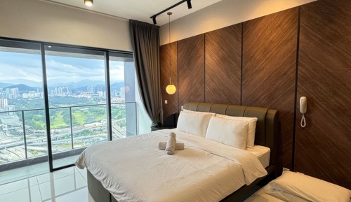 Estudio Deluxe, 2 camas de matrimonio, balcón, vistas a la ciudad