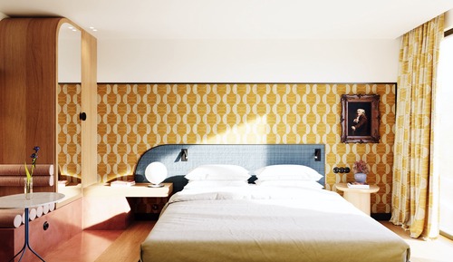 Habitación estándar con 1 cama doble o 2 individuales, vistas a la ciudad (Street Pateo Room)