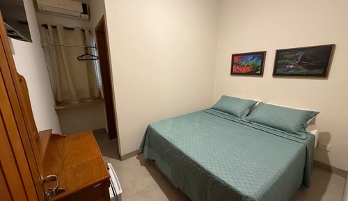 Habitación con 2 camas individuales
