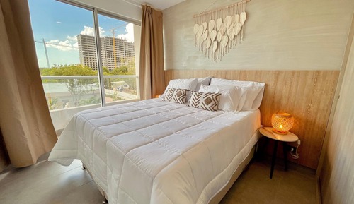 Suite estudio, vistas a la piscina (308E)