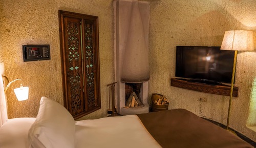 Suite junior, 1 cama doble, chimenea (Cave, Bathtub)