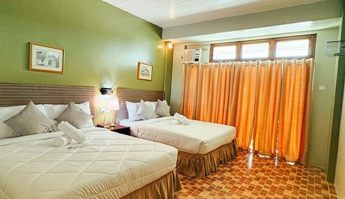 Family Quadruple Room, Non Smoking, Pool View