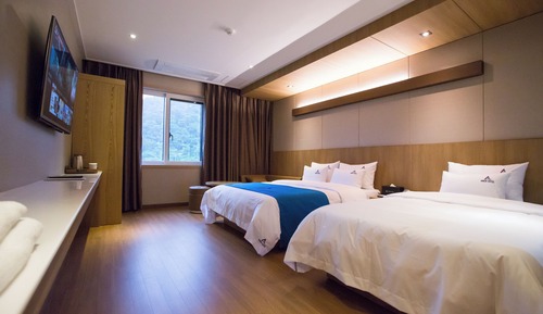 Habitación con 1 cama doble o 2 individuales, vistas al mar
