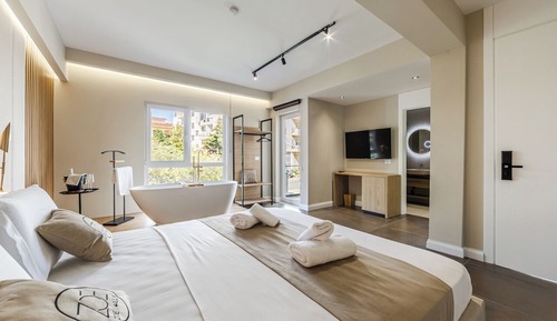 Suite de lujo, balcón, vistas al jardín