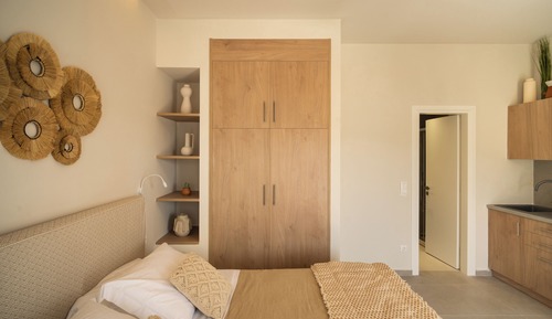 Habitación triple clásica, balcón, vistas a la ciudad