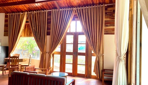 Chalet, vistas al jardín