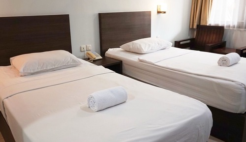 Habitación estándar con 2 camas individuales