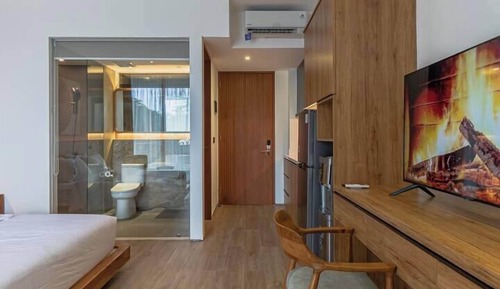 Estudio de diseño, balcón, vistas a la ciudad