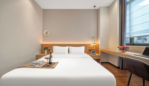 Habitación básica doble, vistas a la ciudad