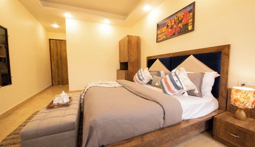Executive Double Room, 1 King Bed, Balcony, Mountainside