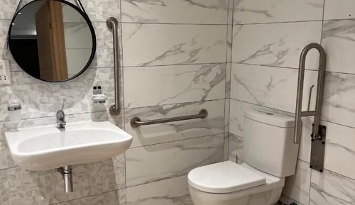 Habitación con 1 cama doble o 2 individuales, accesible en silla de ruedas