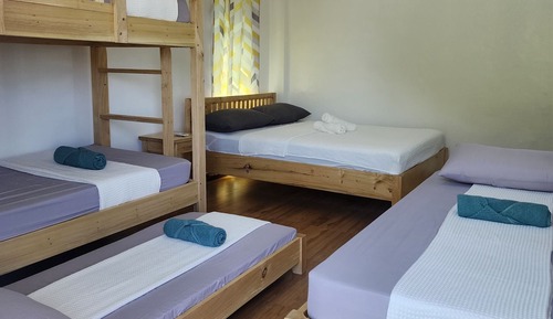 Habitación triple Deluxe, balcón, vistas al mar