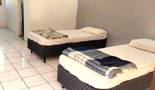 Habitación económica con 2 camas individuales