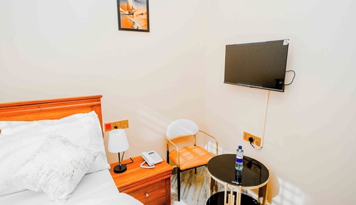 Habitación Confort doble, balcón, vistas a la ciudad