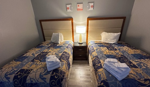 2 Full Beds With Sofa Bed Ocean Front