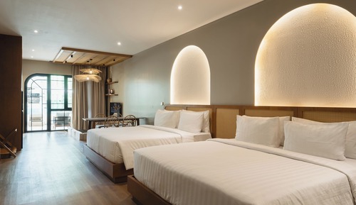 Suite familiar, vistas a la piscina