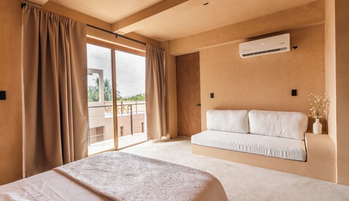 Habitación triple, balcón, vistas al mar