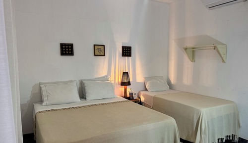 Habitación Confort con 1 cama doble o 2 individuales, no fumadores, vistas al mar