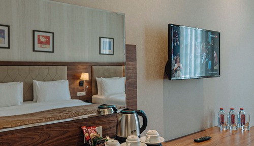 Habitación triple estándar, vistas a la ciudad