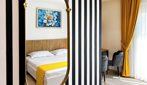 Habitación Deluxe doble, vistas parciales al lago
