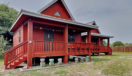 House (2 Bedrooms)