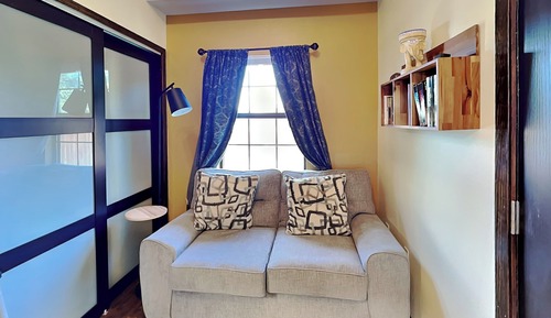 House (1 Bedroom)