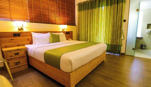 Habitación triple Deluxe, balcón