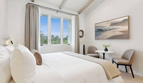 Estudio ejecutivo, 1 cama de matrimonio grande, cocina básica, vistas a la montaña