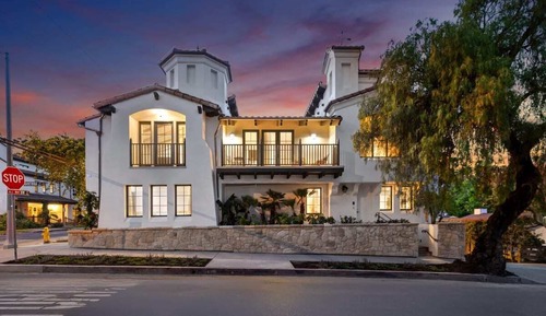 Apartamento ejecutivo, 1 cama de matrimonio grande con sofá cama, balcón, vistas a la montaña