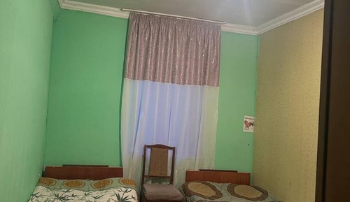 Habitación económica con 2 camas individuales, vistas a la montaña