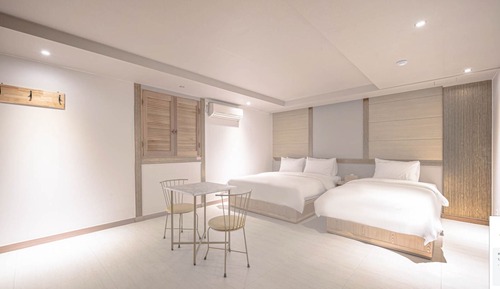 Habitación Premium con 2 camas individuales, vistas a la ciudad