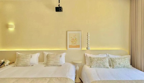 Habitación cuádruple Grand, vistas al patio