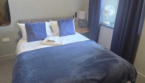 Habitación doble, baño privado