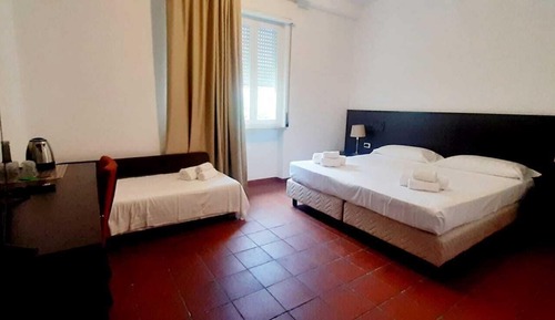 Habitación triple clásica