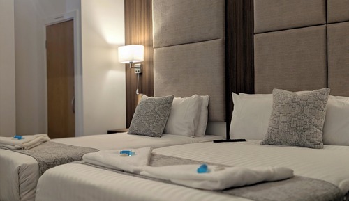 Habitación triple Premium, no fumadores