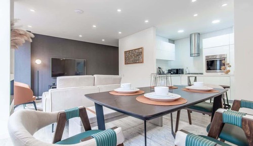Apartamento, varias camas, balcón, vistas a la ciudad (Balcones 402)