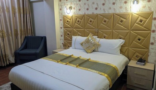 Deluxe Single Room