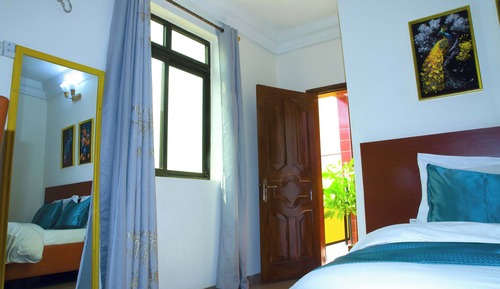 Habitación doble, balcón, vistas a la ciudad