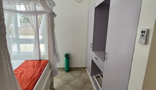 Habitación básica doble, vistas a la piscina