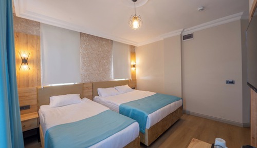 Habitación triple superior, no fumadores, balcón