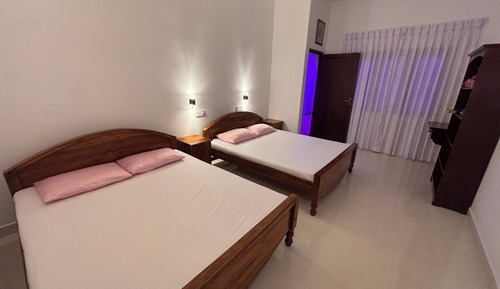 Habitación económica con 1 cama doble o 2 individuales