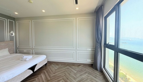 Apartamento exclusivo, 3 habitaciones, balcón, vistas a la playa