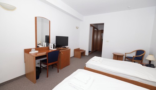 Habitación Deluxe con 1 cama doble o 2 individuales, vistas a la ciudad