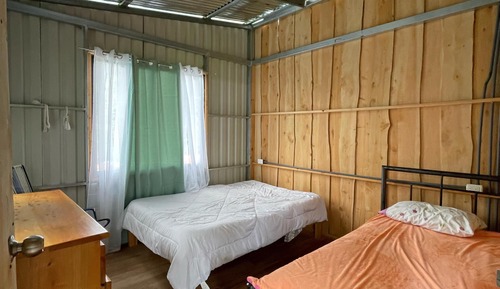 Habitación familiar, patio