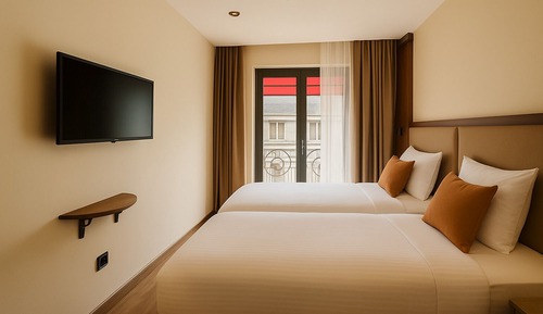 Habitación estándar con 1 cama doble o 2 individuales, vistas a la ciudad