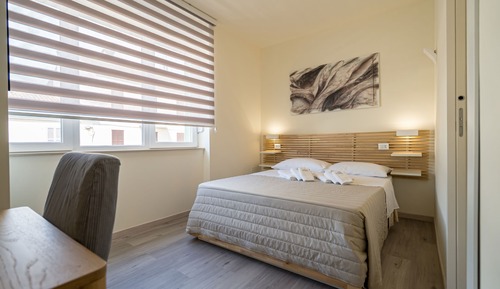 Habitación doble, baño privado, vistas a la ciudad