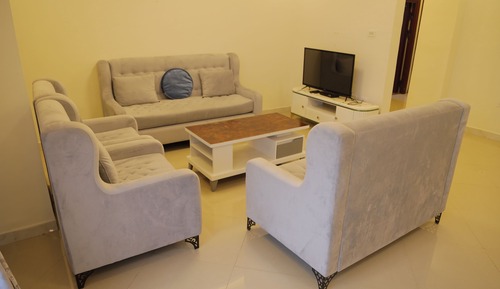 Apartamento familiar, balcón, vistas a la ciudad